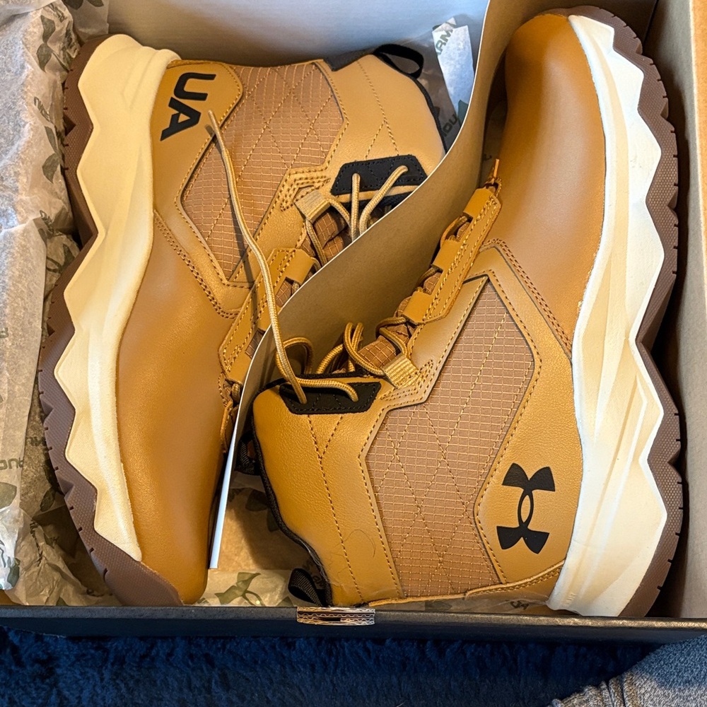 Under Armour Men's Tan/Brown Outdoor Trail Boots